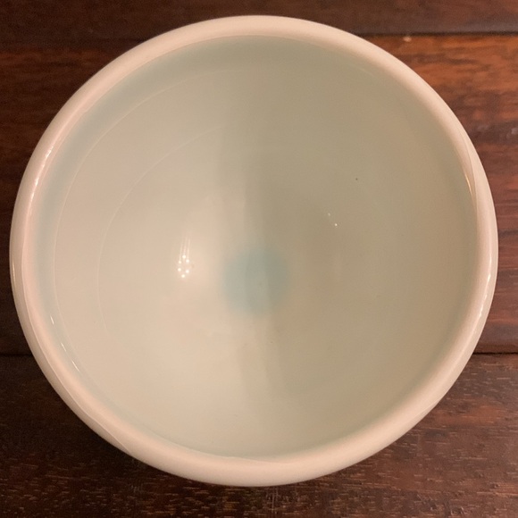 Set of 2 Latte Mini Biscuit Bowls from Anthropologie in light blue - Picture 6 of 6